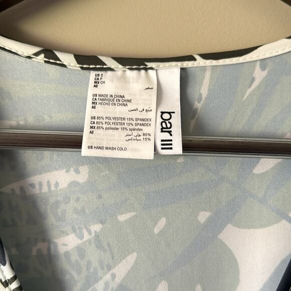 BAR III Moody Tropics Caftan Swim Cover-Up Size Small - Picture 3 of 8